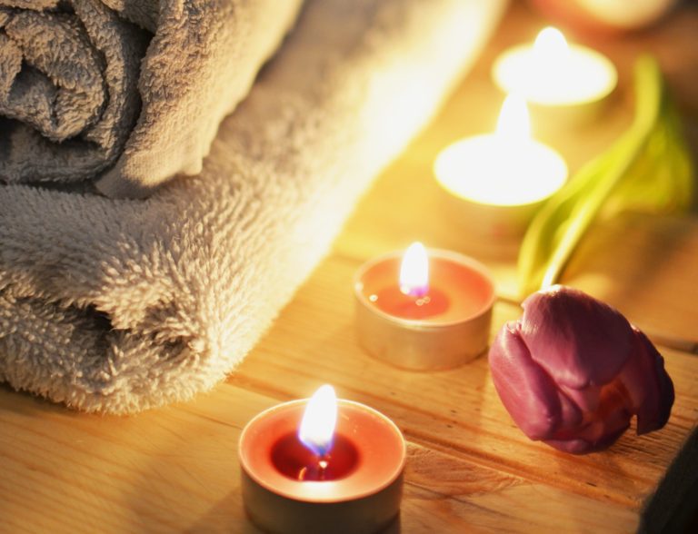 Read more about the article Alternative and Complementary Remedies For Headaches and Migraines